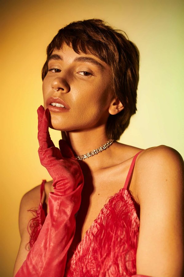 Quelles sont les meilleures façons de porter des robes à sequins pour un événement formel ?